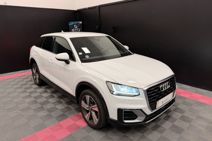 AUDI Q2