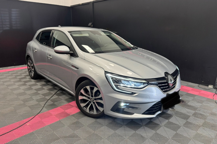 RENAULT MEGANE IV BERLINE