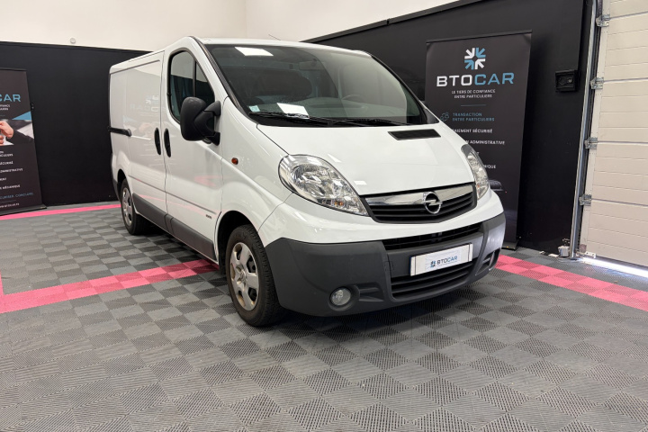 OPEL VIVARO FOURGON