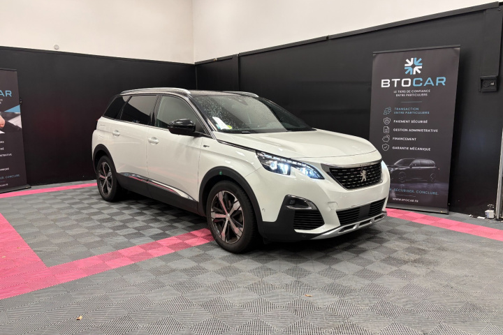 PEUGEOT 5008